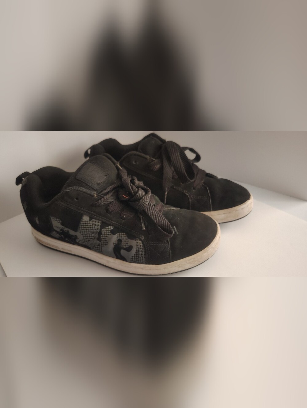 DC Court Graffik Men's Shoes Size 10.5